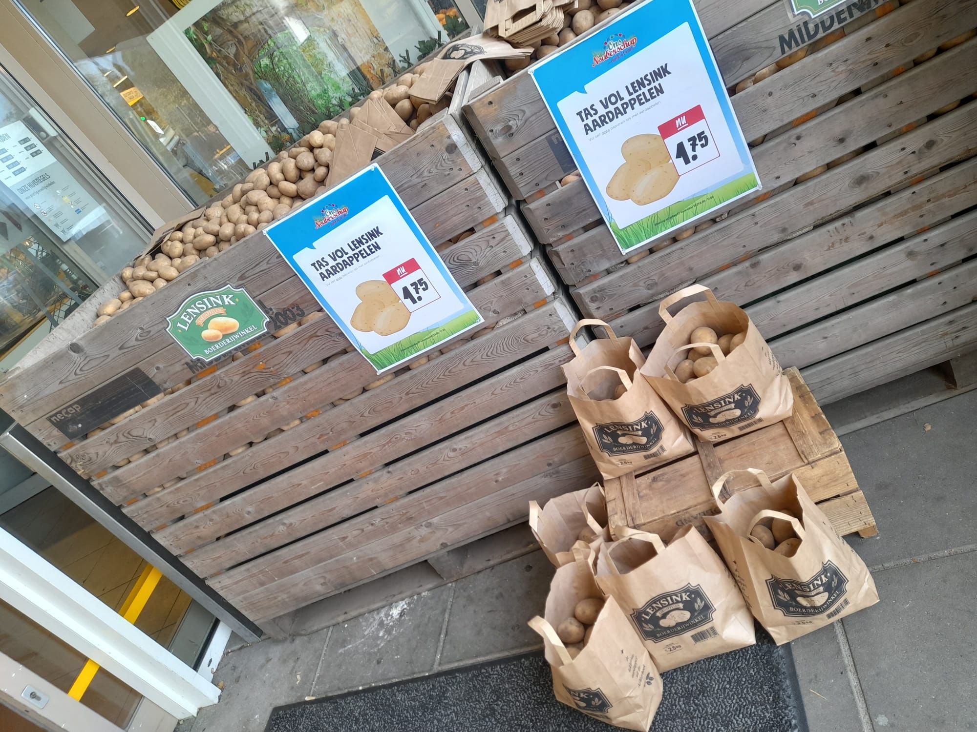 Aardappels bij Jumbo Luessink Aalten van Boerderijwinkel Lensink Aalten